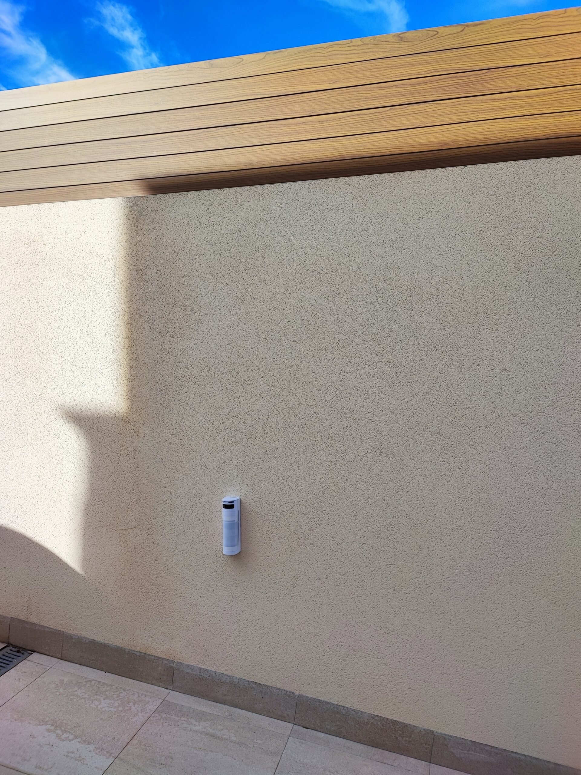 buiten detector 3 scaled Project 7 Alarmsysteem installatie Costa Blanca