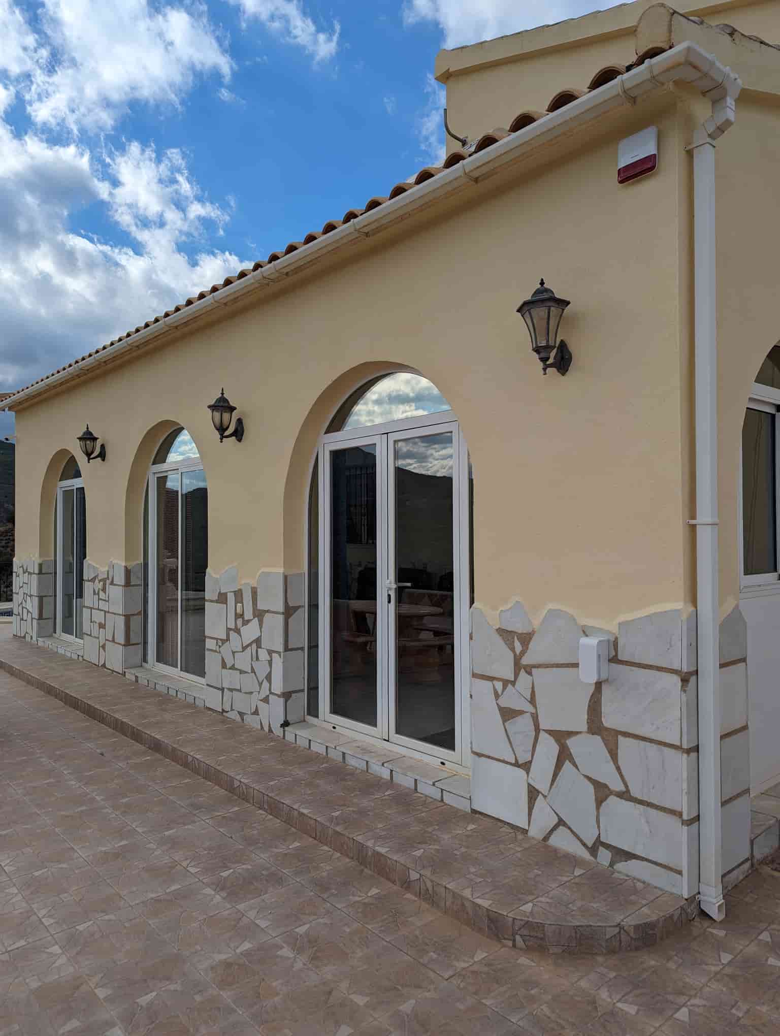 Bewegingsdetector gordijn buiten